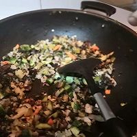 #10分钟早餐大挑战#牛肉片煸炒酸菜的做法图解6