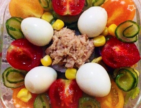 金枪鱼蔬菜沙拉的做法