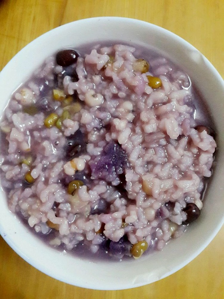 紫薯薏米红豆粥的做法