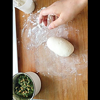 #换着花样吃早餐#荠菜鲜肉饺子｜自己和面包饺子就是香的做法图解8