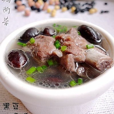 黑豆排骨汤