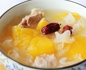 青木瓜银耳瘦肉汤