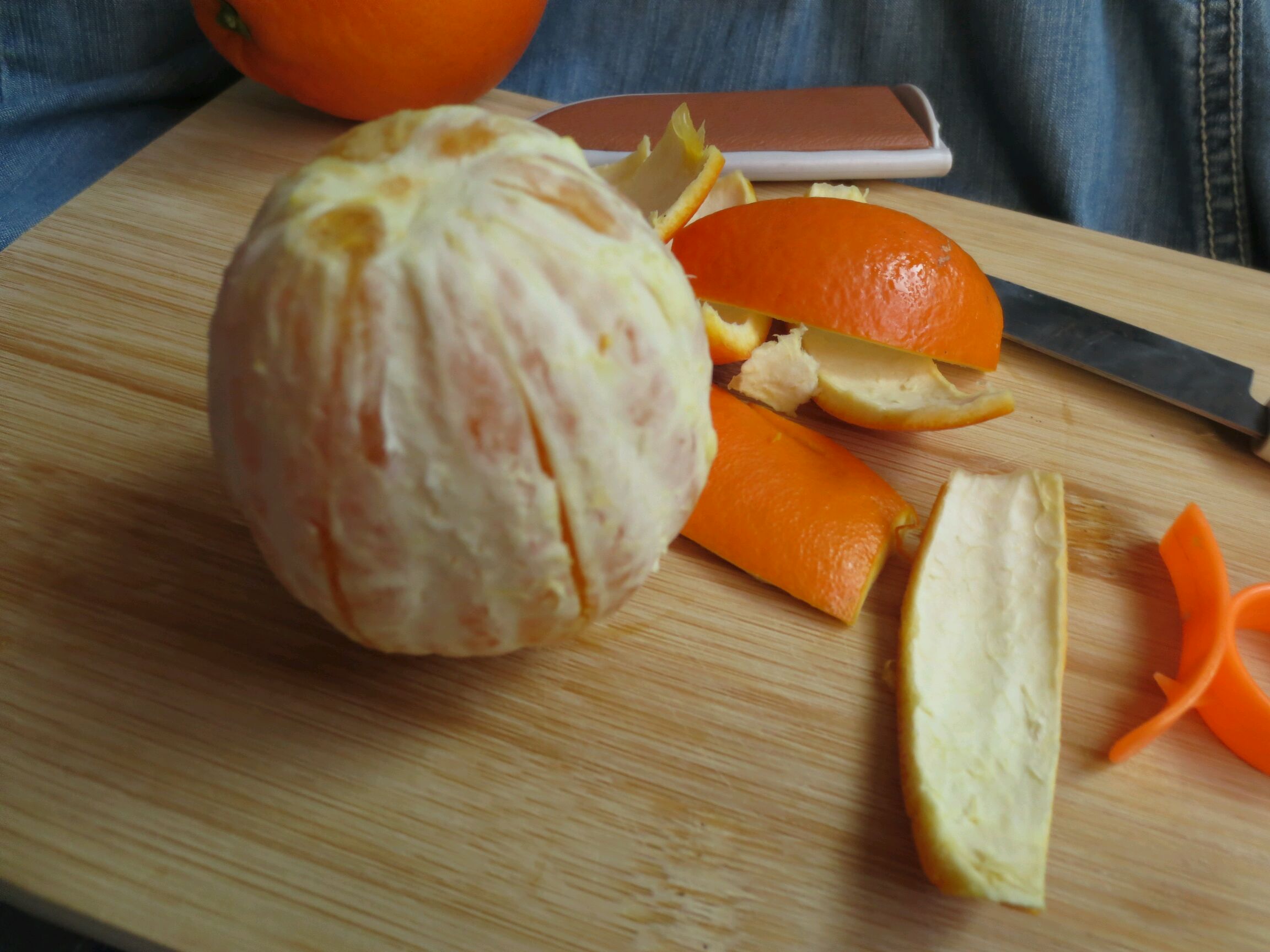 切片的脐橙水果片