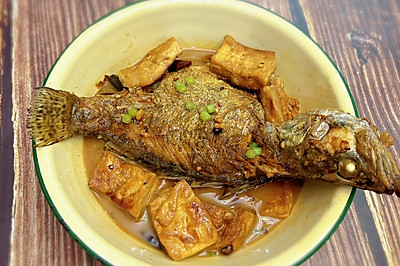 蒜香豆腐炖鱼