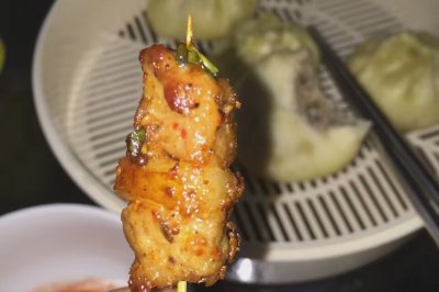 猪肉小串。烤箱版。