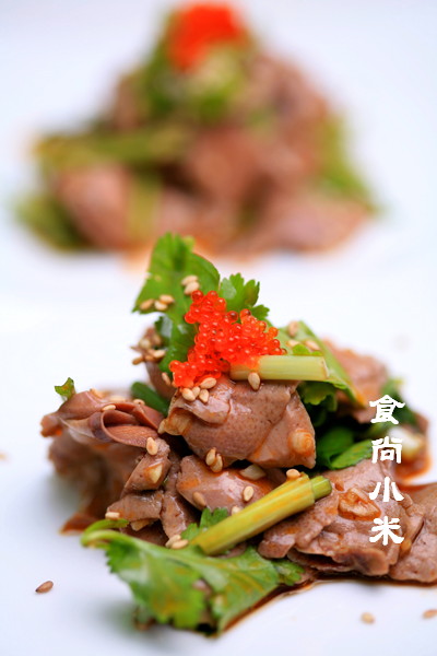 Stir fried sesame loin slices
