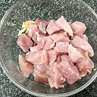 孜然牙签肉的做法图解2
