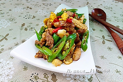 【下饭农家小炒肉】