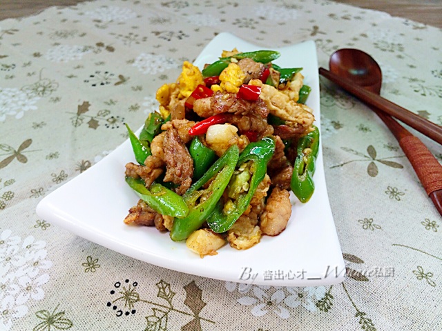 【下饭农家小炒肉】