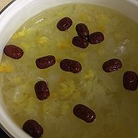 美味鲜银耳甜汤！的做法图解4