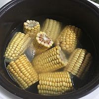 金黄焦香-奶香烤玉米的做法图解1