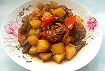土豆炖牛肉的做法