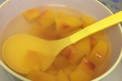 夏日清凉——黄桃罐头