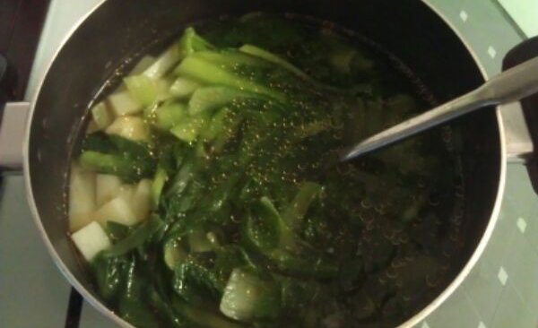 鸡毛菜土豆汤的做法
