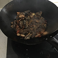 腌菜烧鳝鱼的做法图解2