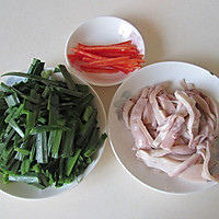 韭菜炒鱿鱼#春天不减肥，夏天肉堆堆#的做法图解1