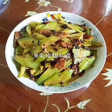 豆豉鲮鱼炒苦瓜