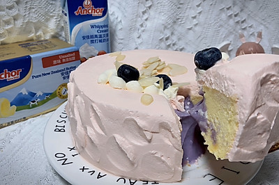 紫薯芋泥爆浆蛋糕，冰淇淋口感