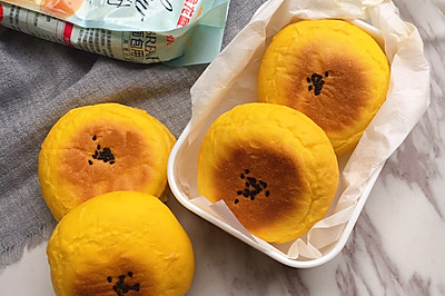 春日出游美味外带-日式南瓜面包