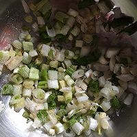 葱油饼的做法图解2