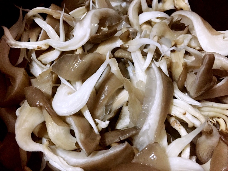 香酥孜然平菇的做法图解4