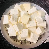香肠煎豆腐的做法图解4