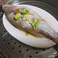 白灼鲈鱼的做法图解3