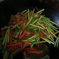 蒜薹炒腊肉的做法图解3