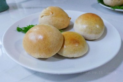 黑麦黄蛋兔餐包