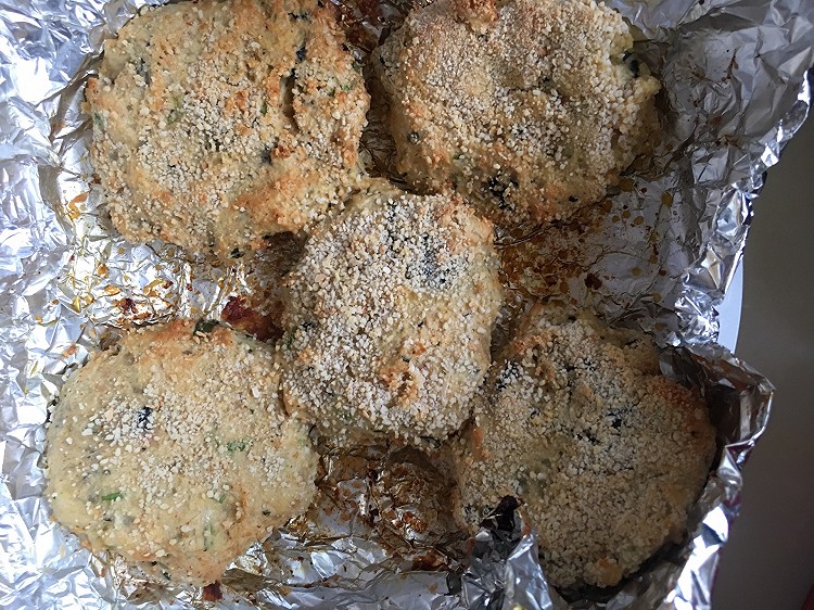 吃出肉味的土豆泥饼的做法