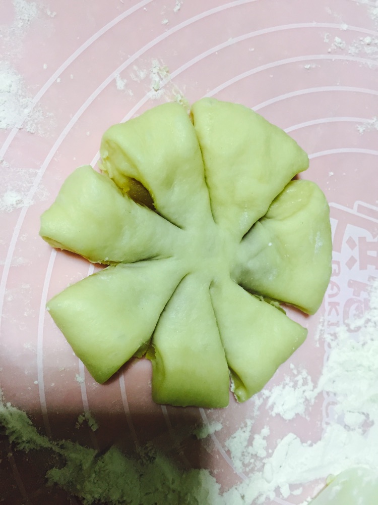 花朵奶黄面包的做法图解6
