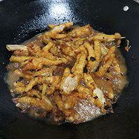家常菜，蒜香味的豆豉凤爪的做法图解3