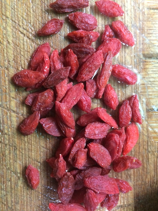 菜干豬肺豬骨汤的做法图解4