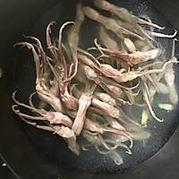 最爱酱香鸭舌的做法图解2