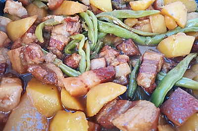豆角土豆炖猪肉
