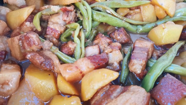 豆角土豆炖猪肉的做法