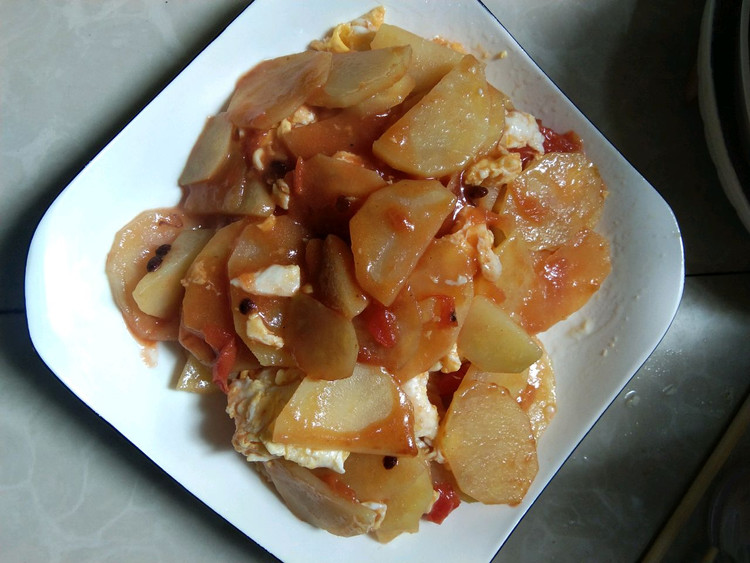 西红柿炒土豆的做法