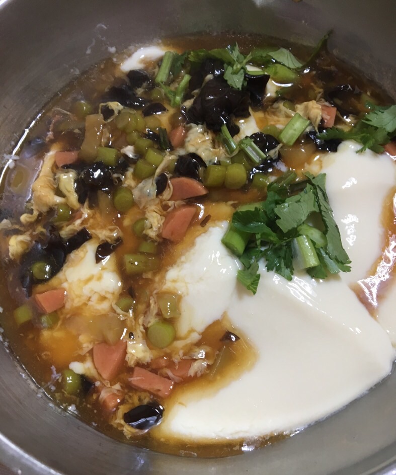 Homemade tofu brain (full of bean flavor)