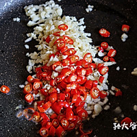 咸鸭蛋炒鱿鱼￨好吃到完全停不下来的做法图解4