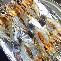 芝士焗大虾(20分钟缔造极品美味)的做法图解3