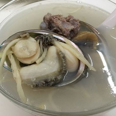 笋丝猪骨大鲍鱼汤