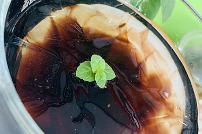 冰粉酸梅汤