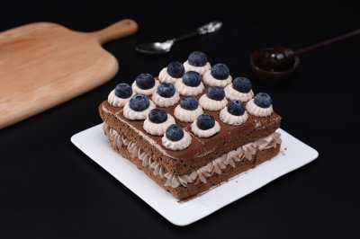 可可蓝莓戚风蛋糕