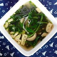 芦笋蛋饼&菌菇菠菜味噌汤&橘子的做法图解2