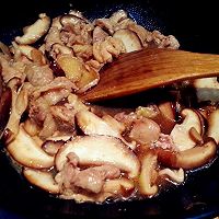 鸡腿炖蘑菇的做法图解4