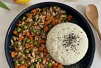 #感恩节烹饪挑战赛#洋葱肉末豌豆盖饭的做法