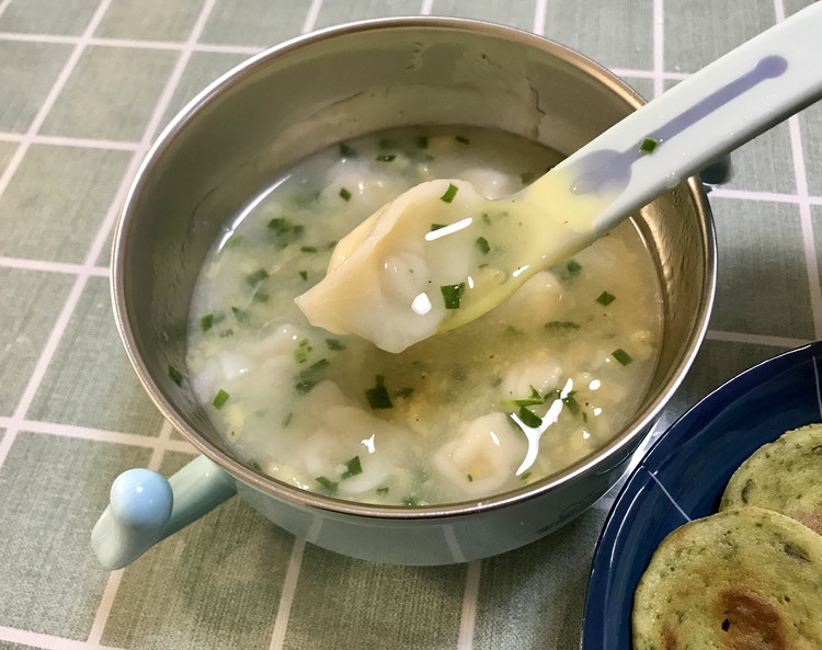 宝宝辅食：鲜虾瘦肉混沌的做法