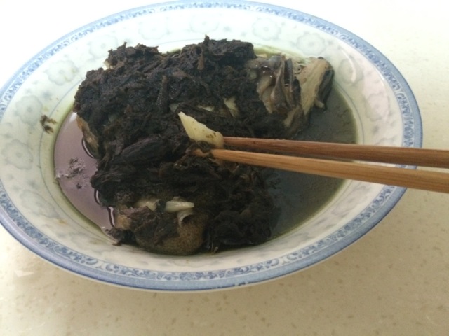 橄榄菜蒸鸦pian鱼头的做法图解5