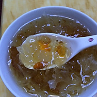 桃胶皂角米银耳糖水的做法图解8