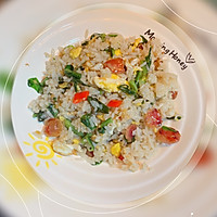 快手宵夜早餐腊肠青菜鸡蛋炒饭的做法图解6